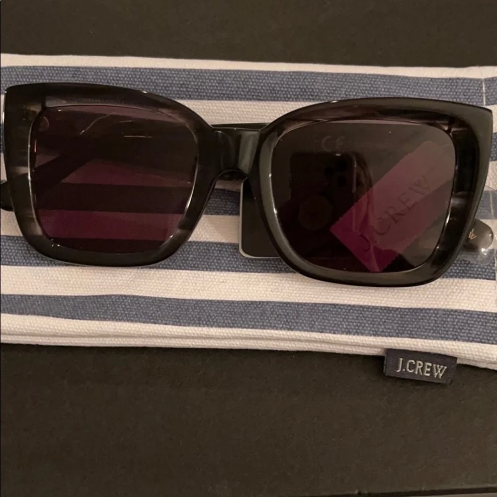 J.Crew Oversized square sunglasses Black AP922